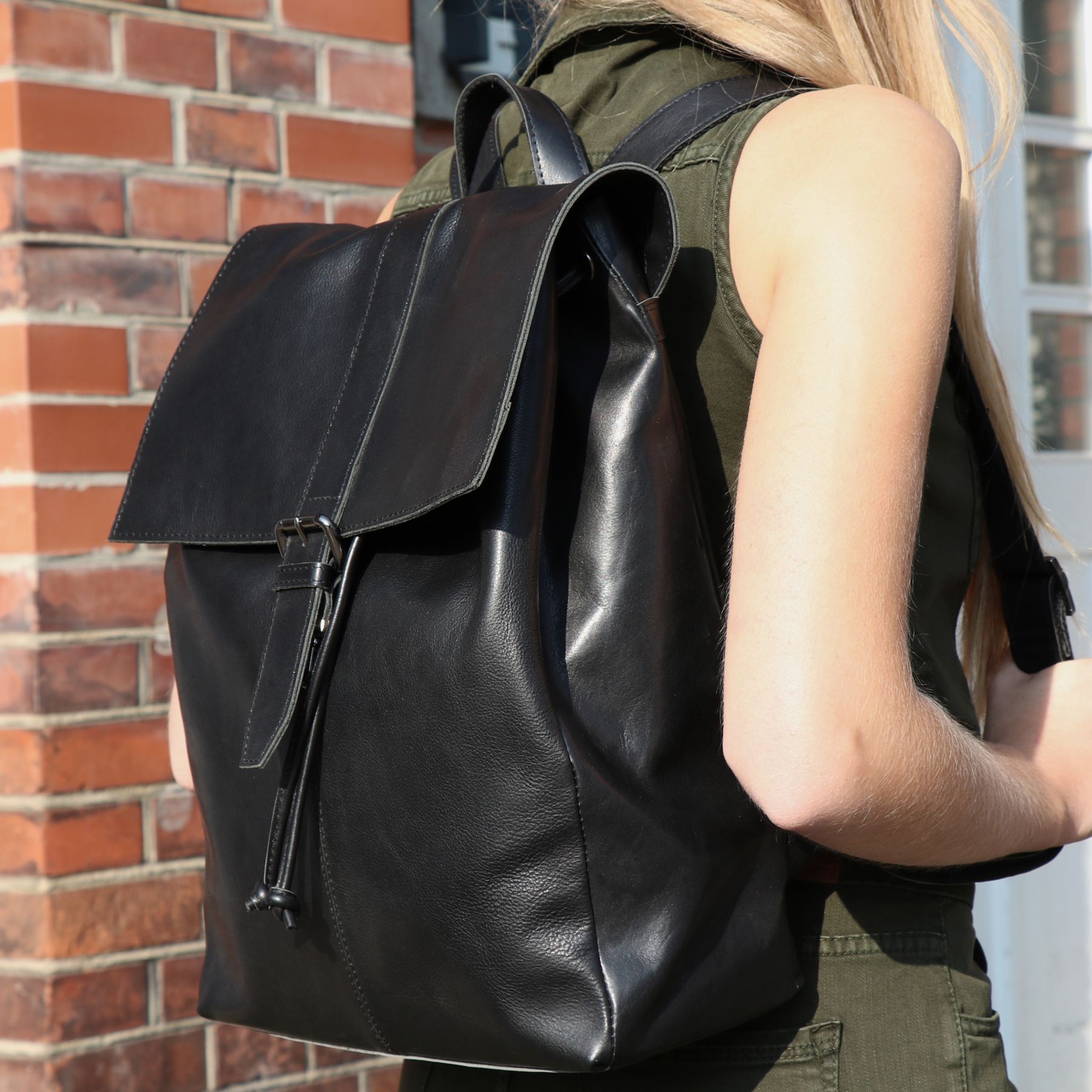 BACCINI Rucksack Leder LISA schwarz 14048