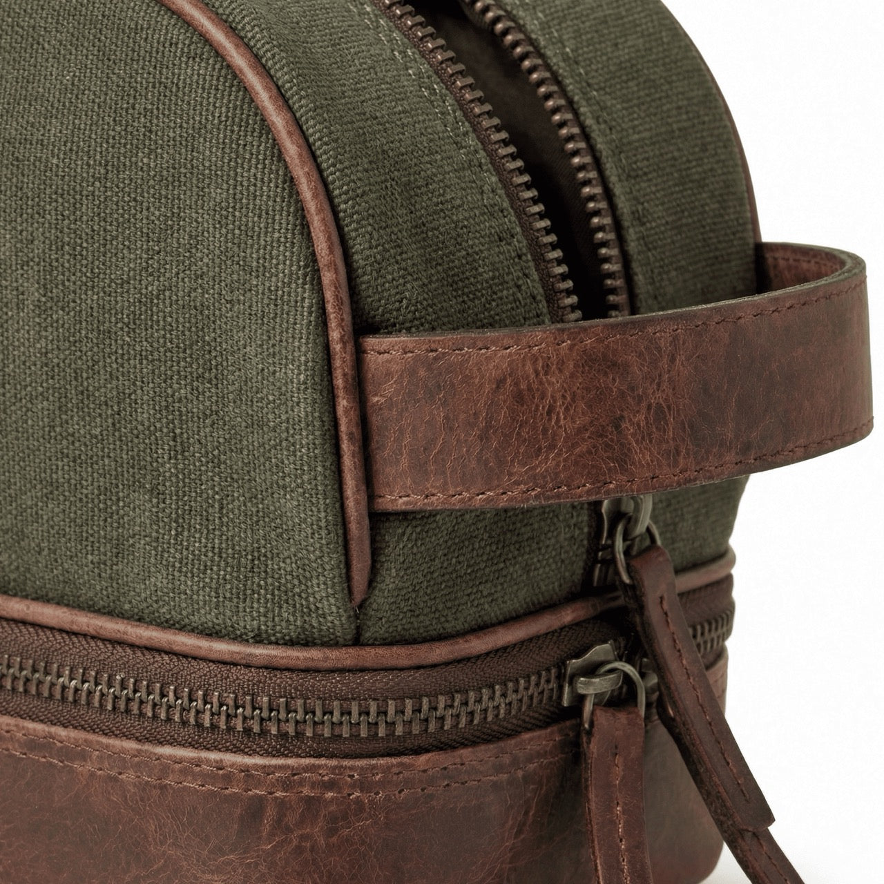 Kulturtasche Closeup Canvas Leder