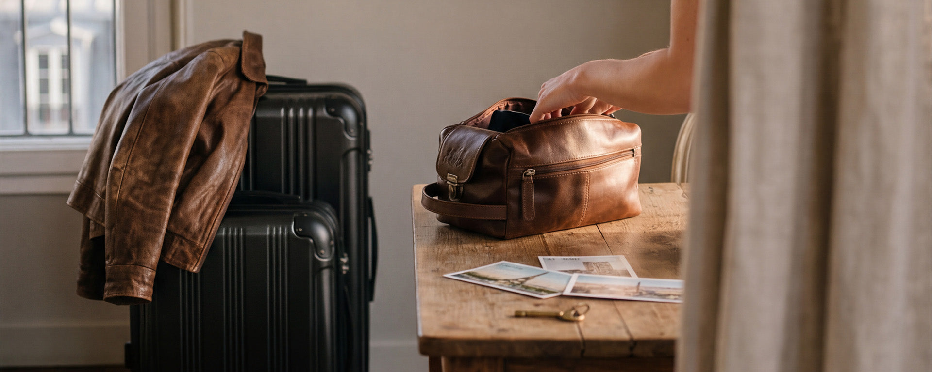 Set Koffer mit Kulturtasche aus Leder