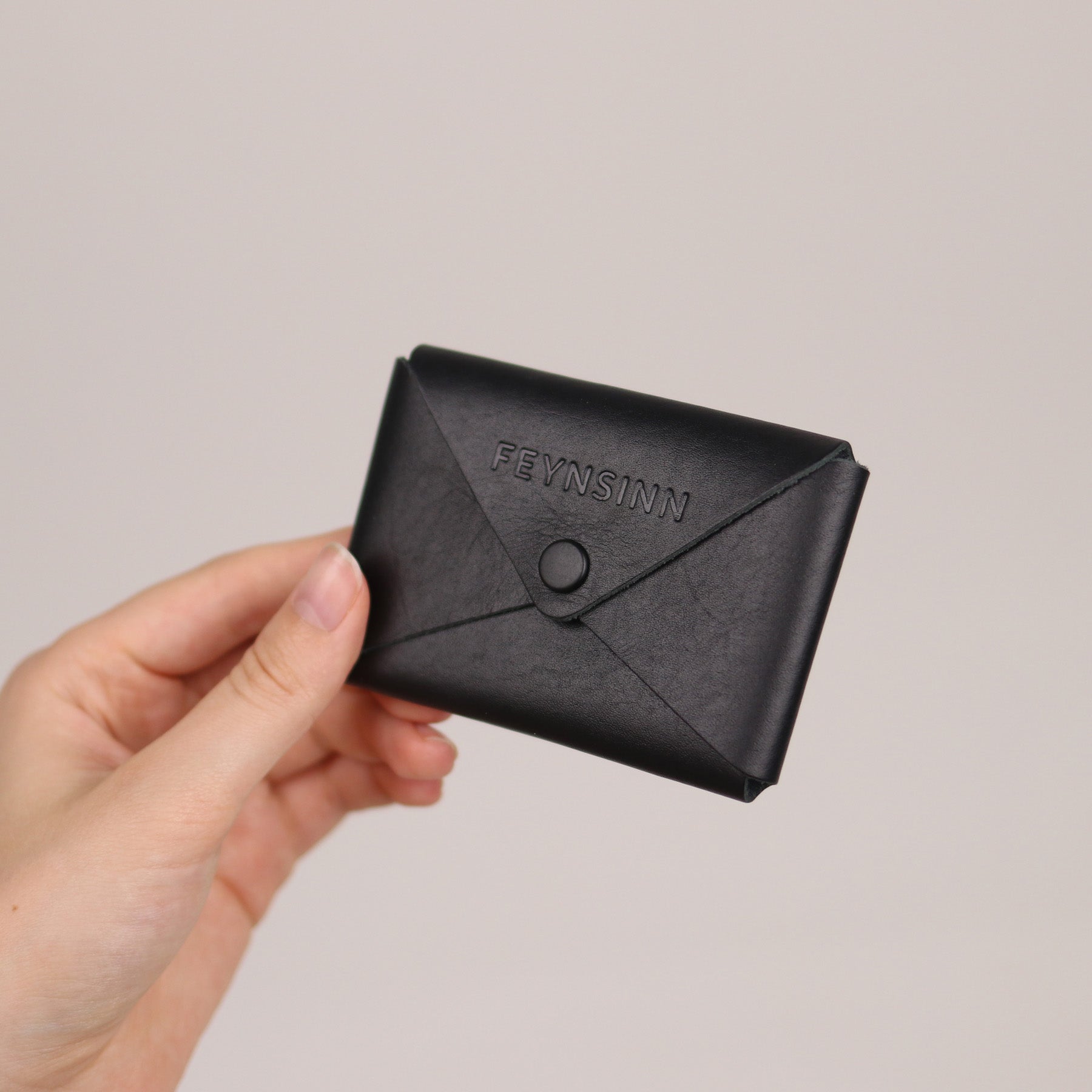 FEYNSINN BERLIN Business Karten Halter Leder klein SAMU schwarz 42010