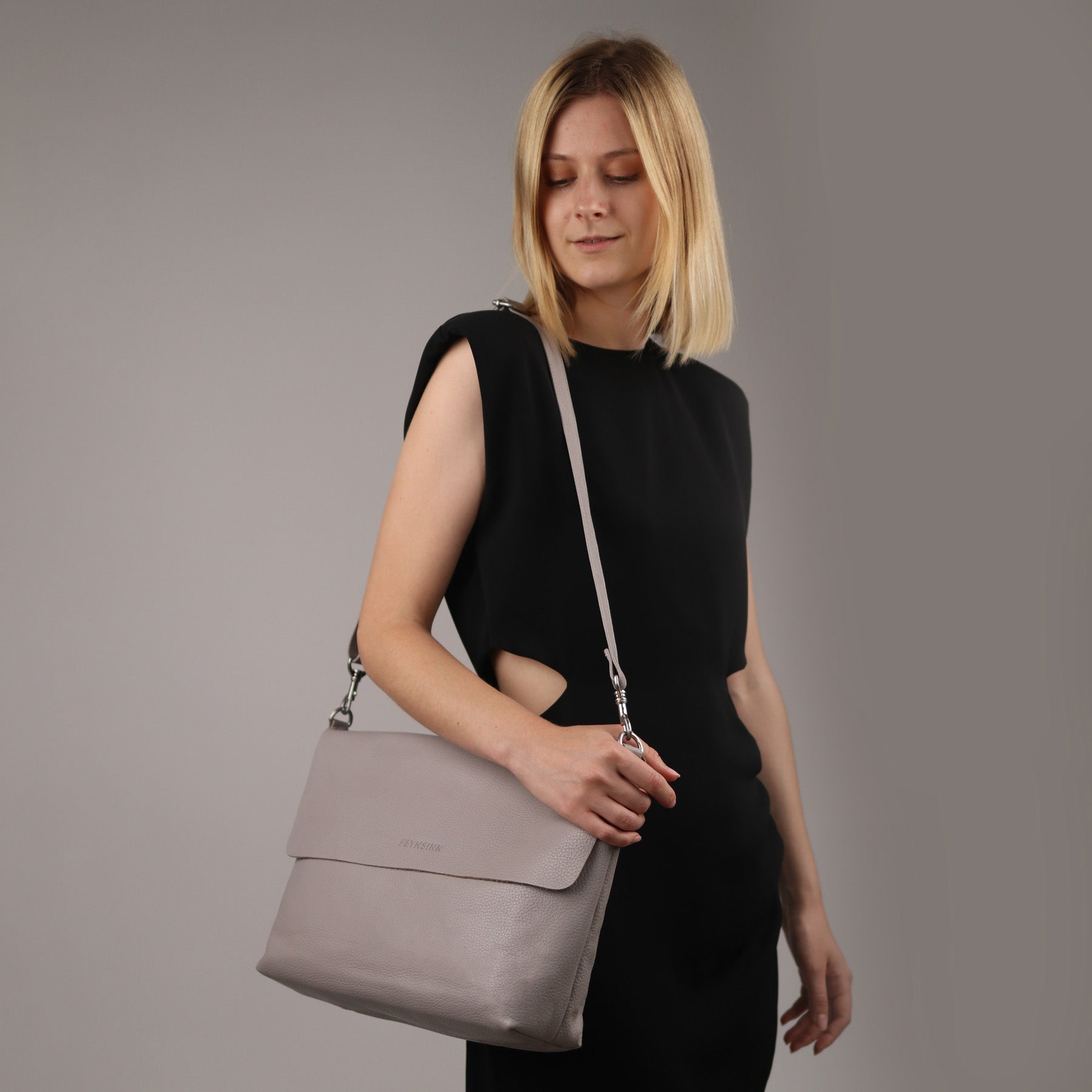 FEYNSINN BERLIN Schultertasche Leder & Umhängetasche Leder LIVA schwarz 41971