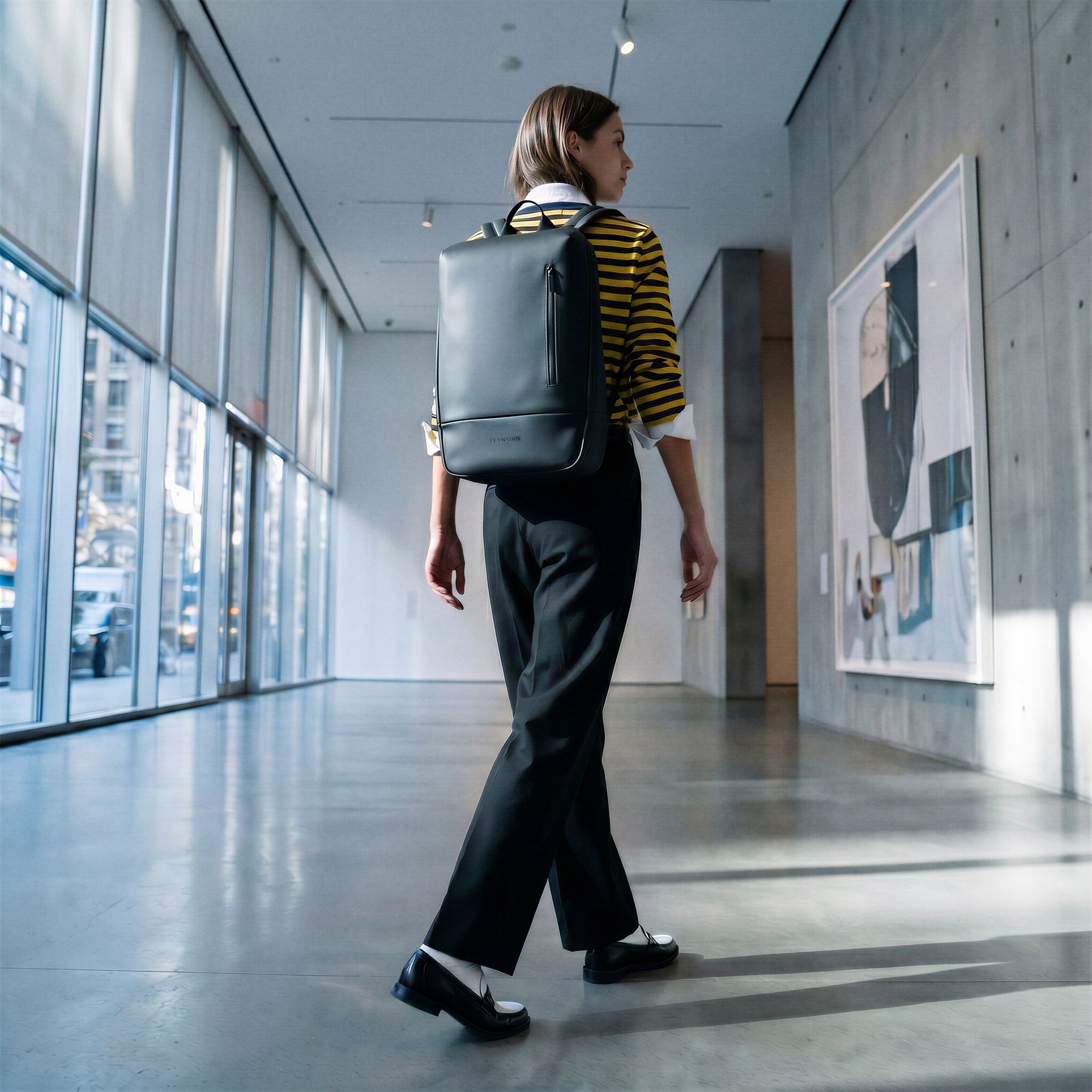 DAG Backpack Black Inuse
