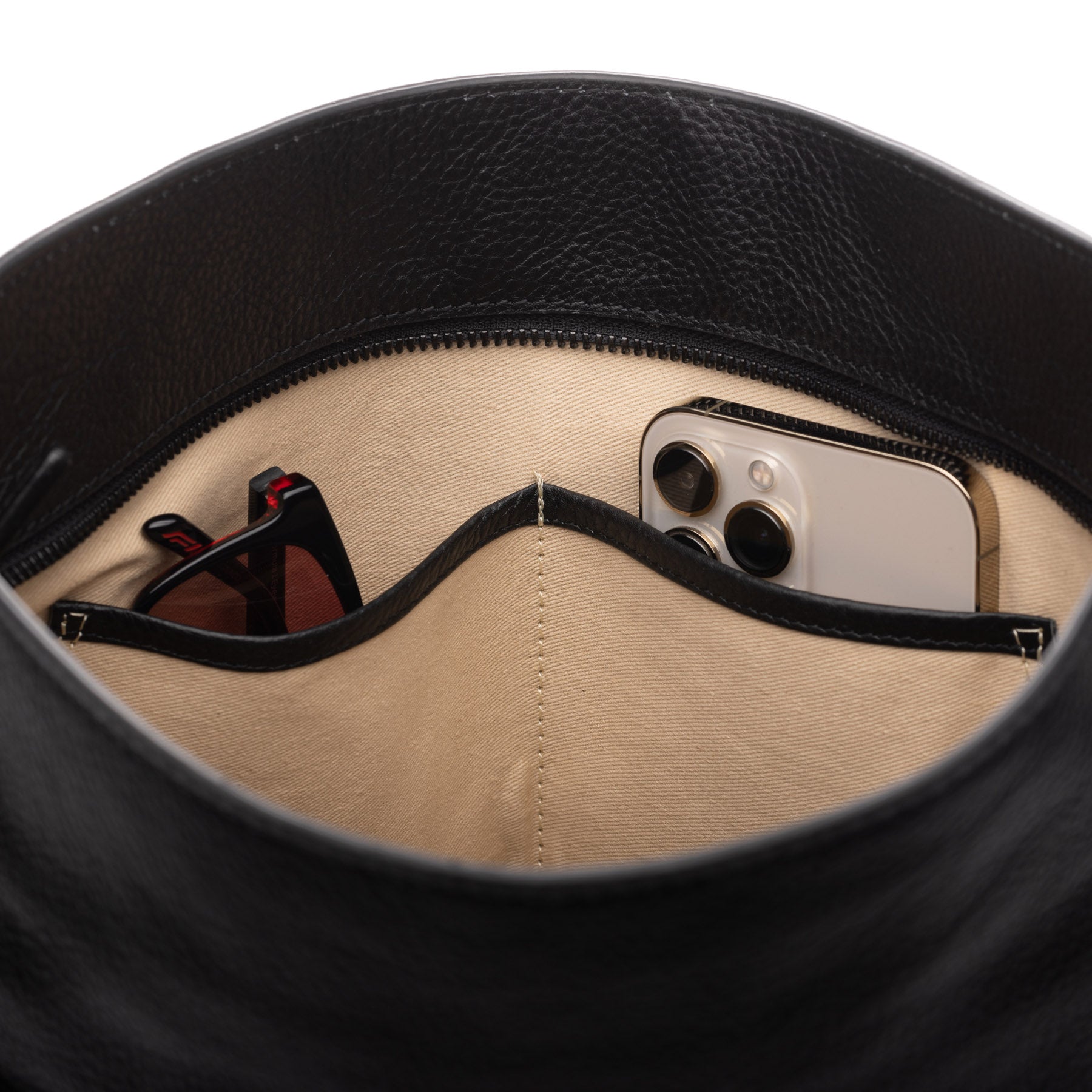 FEYNSINN Hobo Bag Leder JUNA schwarz 39148