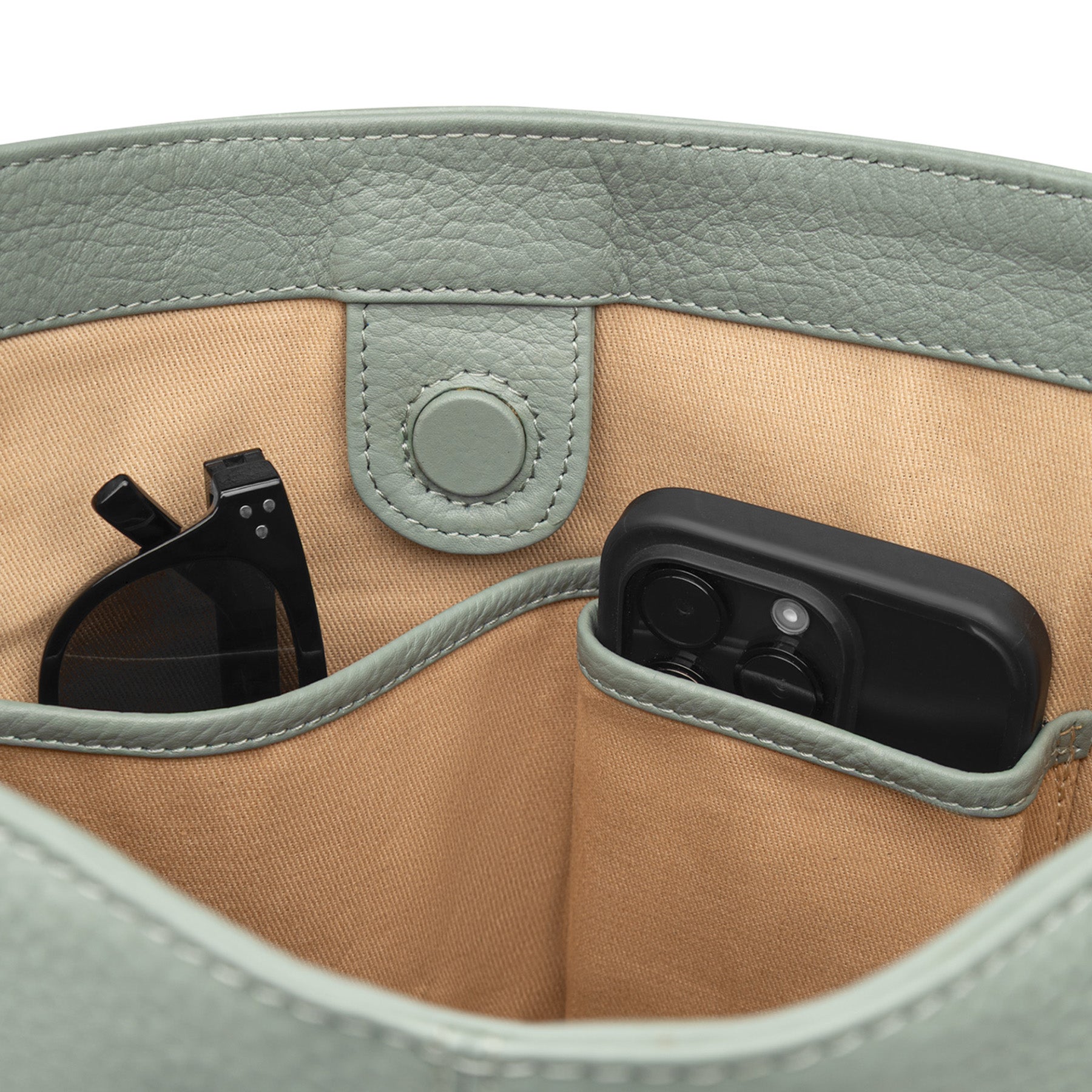 NOE Hobo Bag Rambler grün Innen