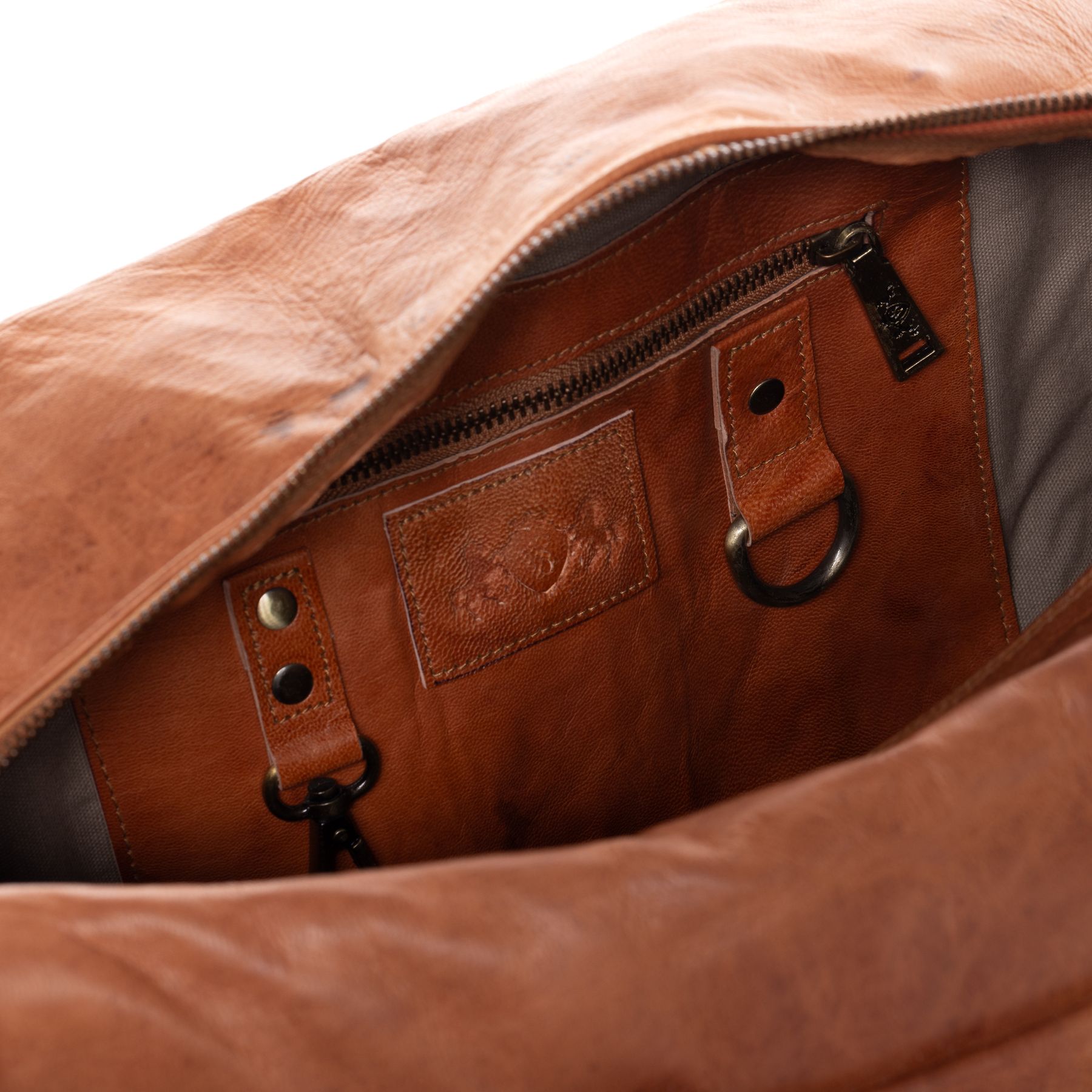 Produktbild Nahaufnahme vom extra Innenfach Reisetasche Ziegenleder in Kastanien braun