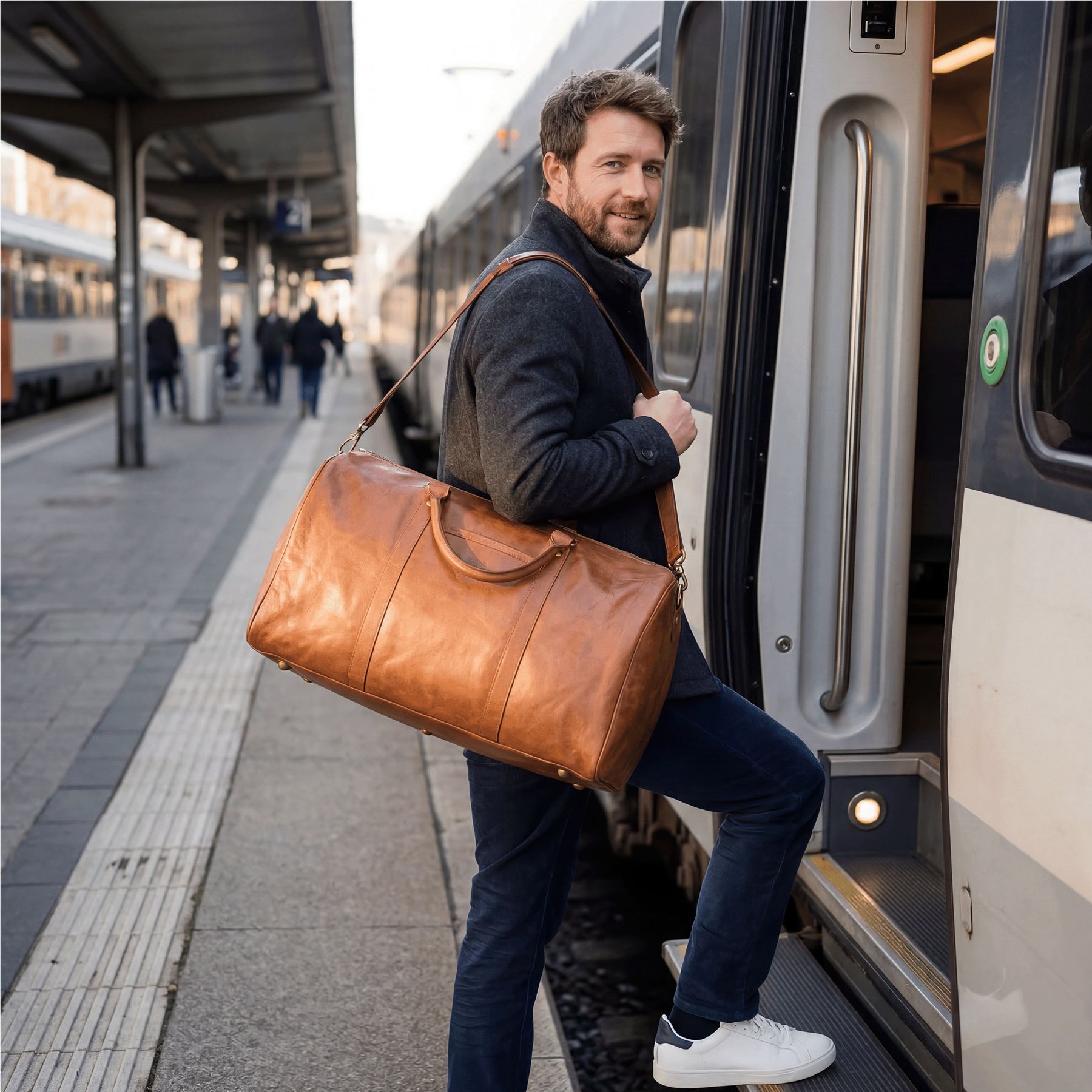 Weekender-Zip-skyler-goat-img1