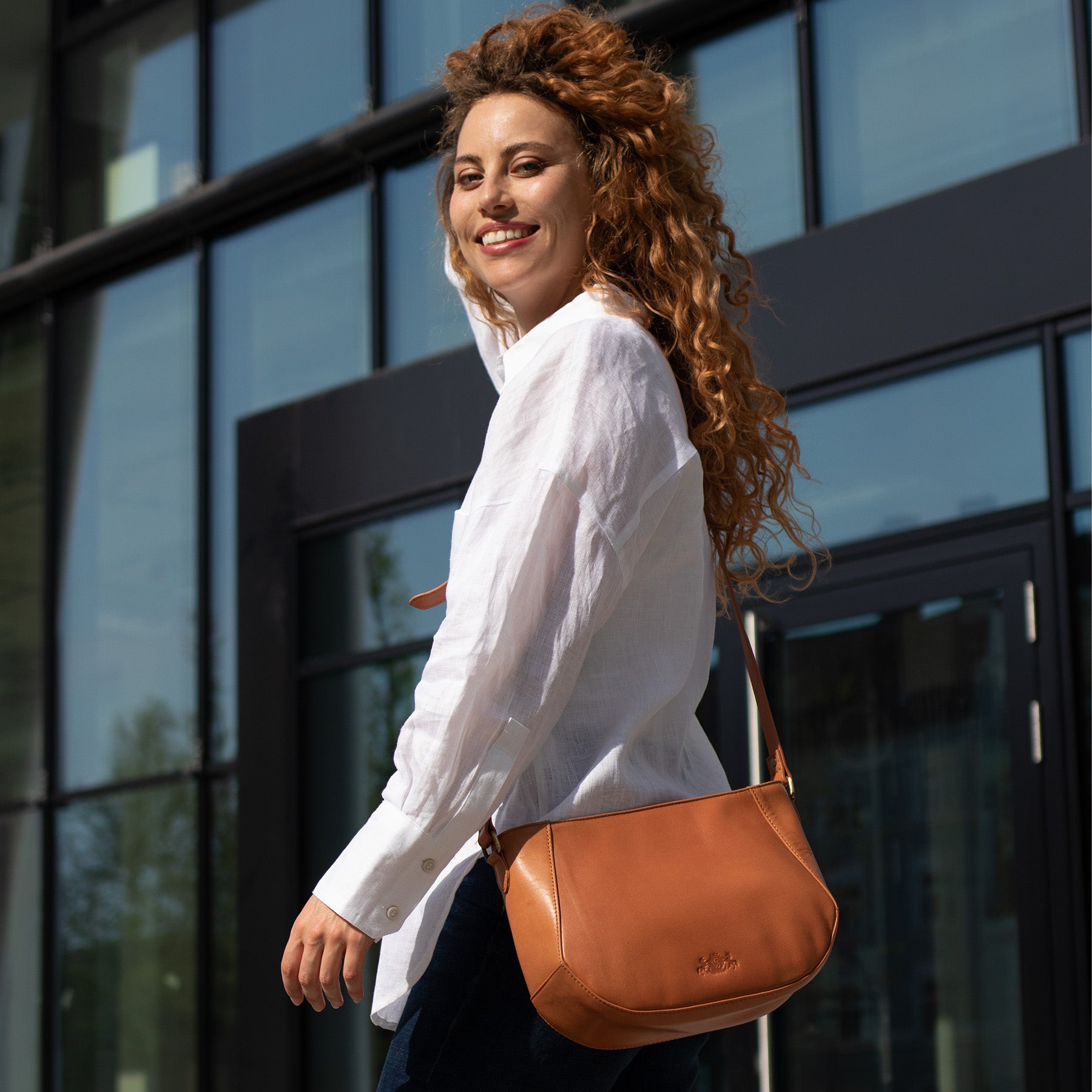 SID & VAIN Schultertasche Leder ALBANY schwarz oder braun 38879