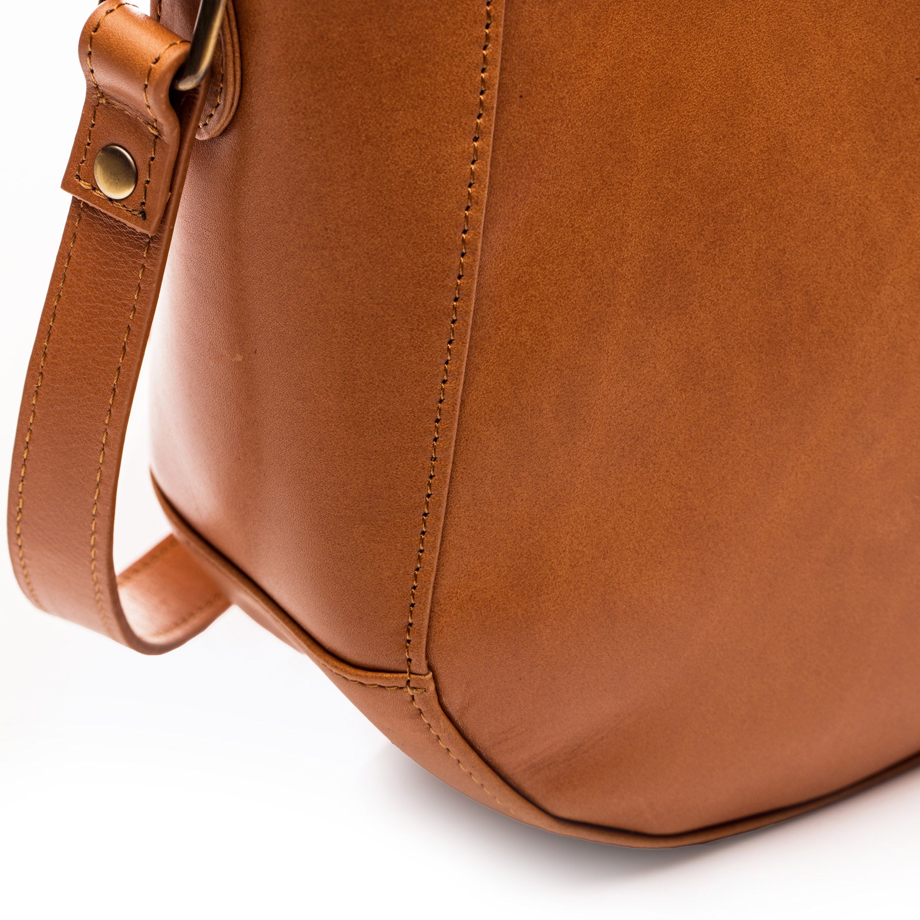 SID & VAIN Schultertasche Leder ALBANY schwarz oder braun 38863