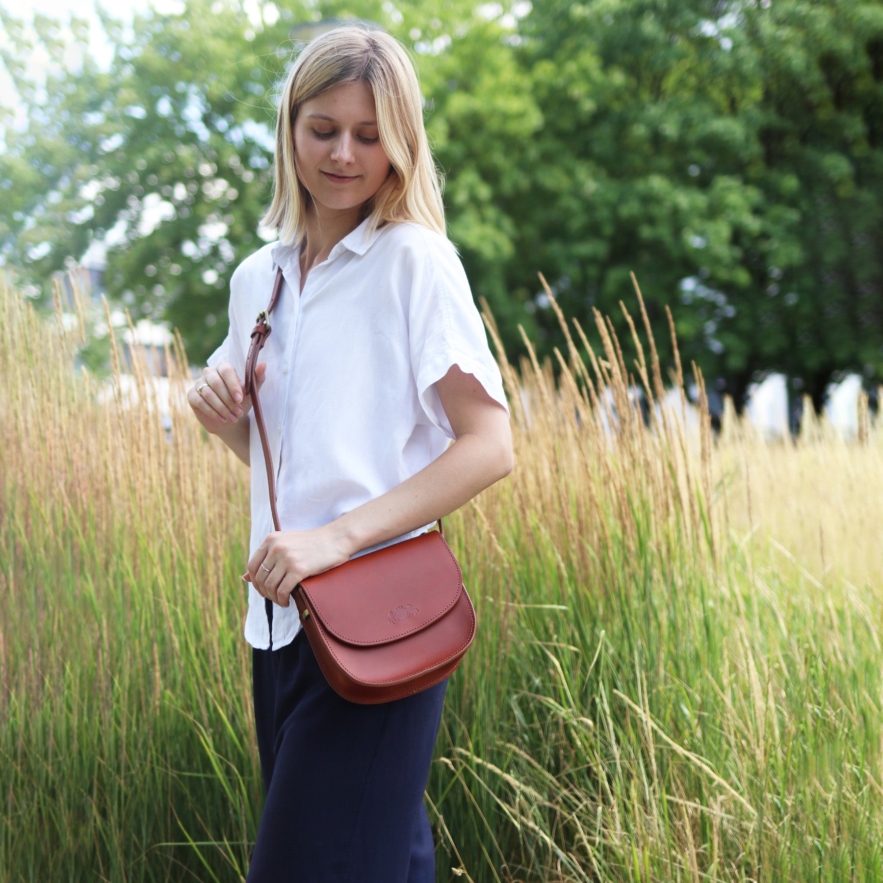 SID & VAIN Schultertasche Leder TRISH versch. Farben Größen Handtasche Leder 36