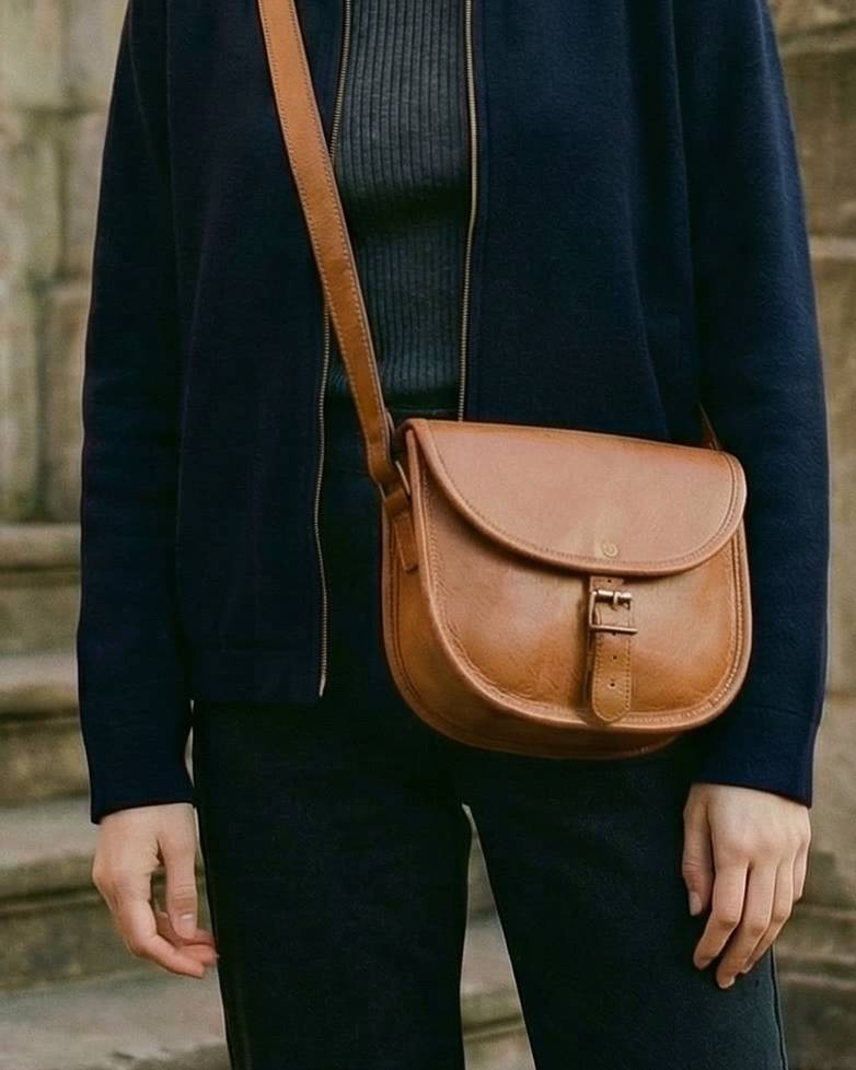 Aubrey-S-goat-light-Etsy