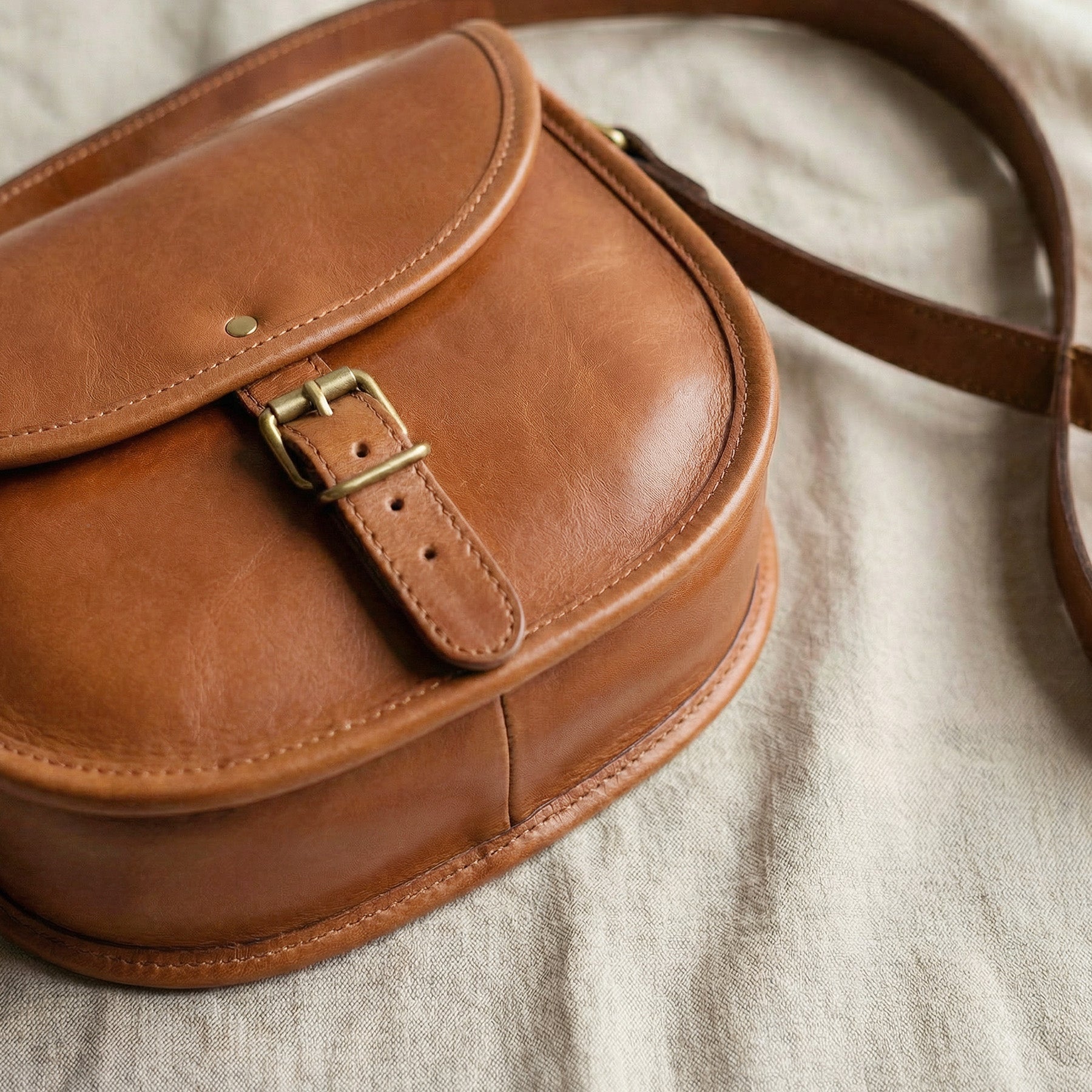 Aubrey-M-goat-light-Leder