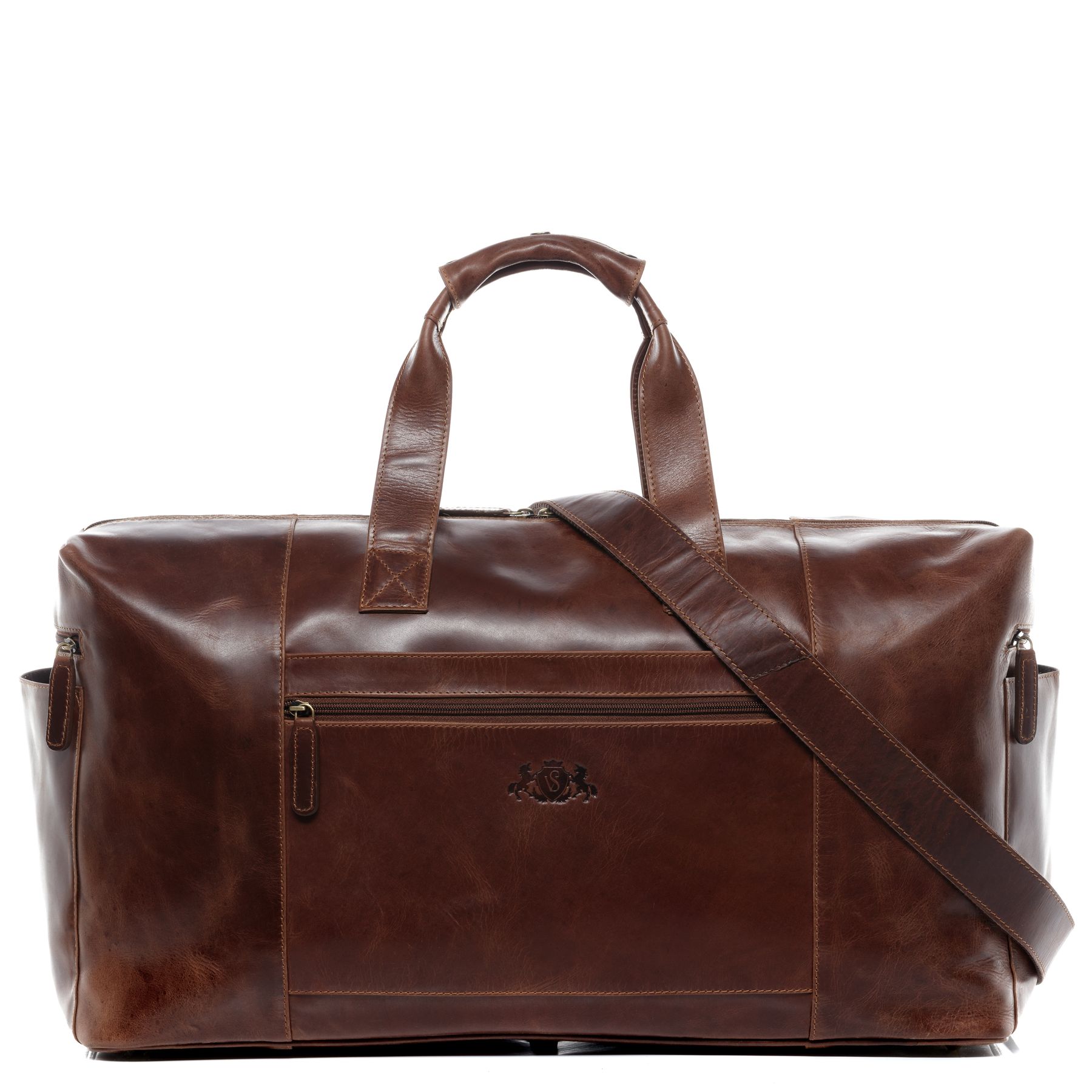 Sac de voyage marron avec bagages sur fond blanc. Valise pour voyage de Sac de voyage marron avec bagages sur fond blanc. Valise pour voyage de