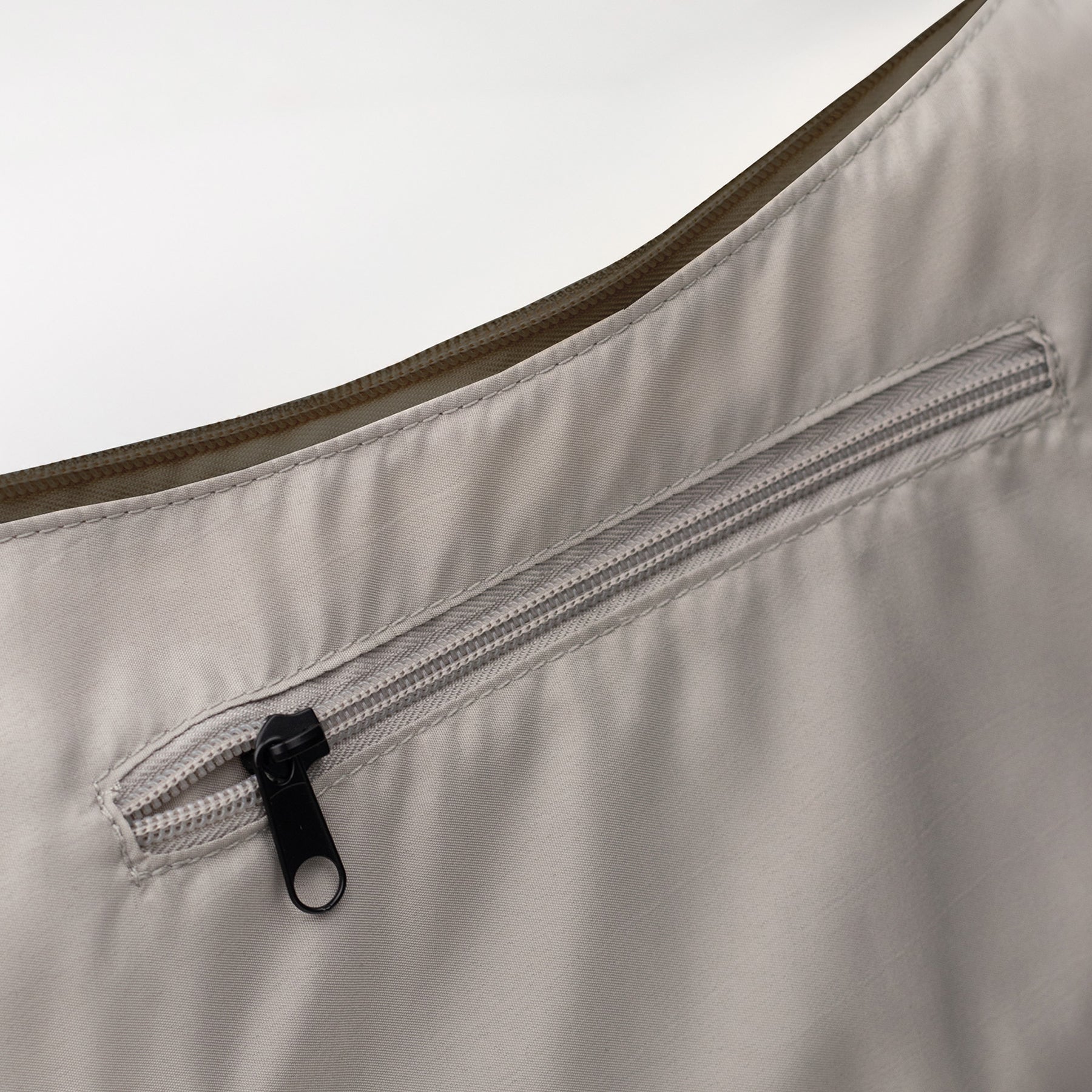 SONS OF ALOHA Moon-Bag Umhängetasche unisex Cross-body Bag Halbmond Tasche zum Umhängen khaki 50721