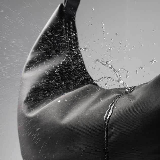 test Moon Bag XL schwarz produktbild von der seite