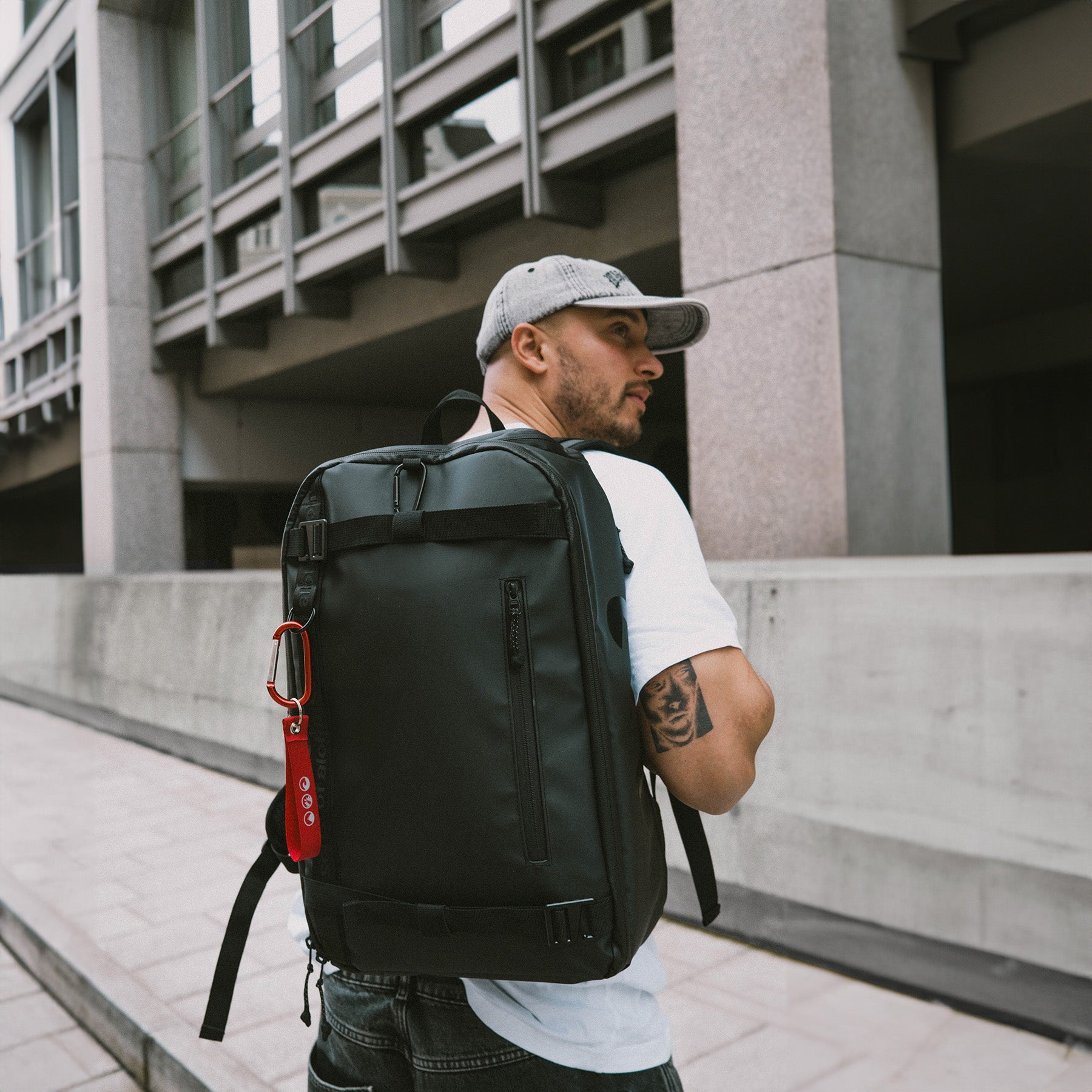 SONS OF ALOHA Rucksack schwarz Kane Skate-Backpack 16