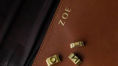 Individualisierbare Artikel Leder Tasche mit goldener Prägung ZOE