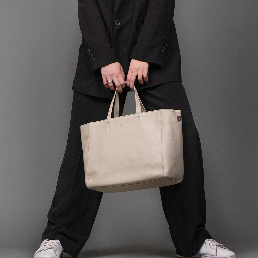 BACCINI Handtasche Leder RENA in beige taupe oder schwarz 36794