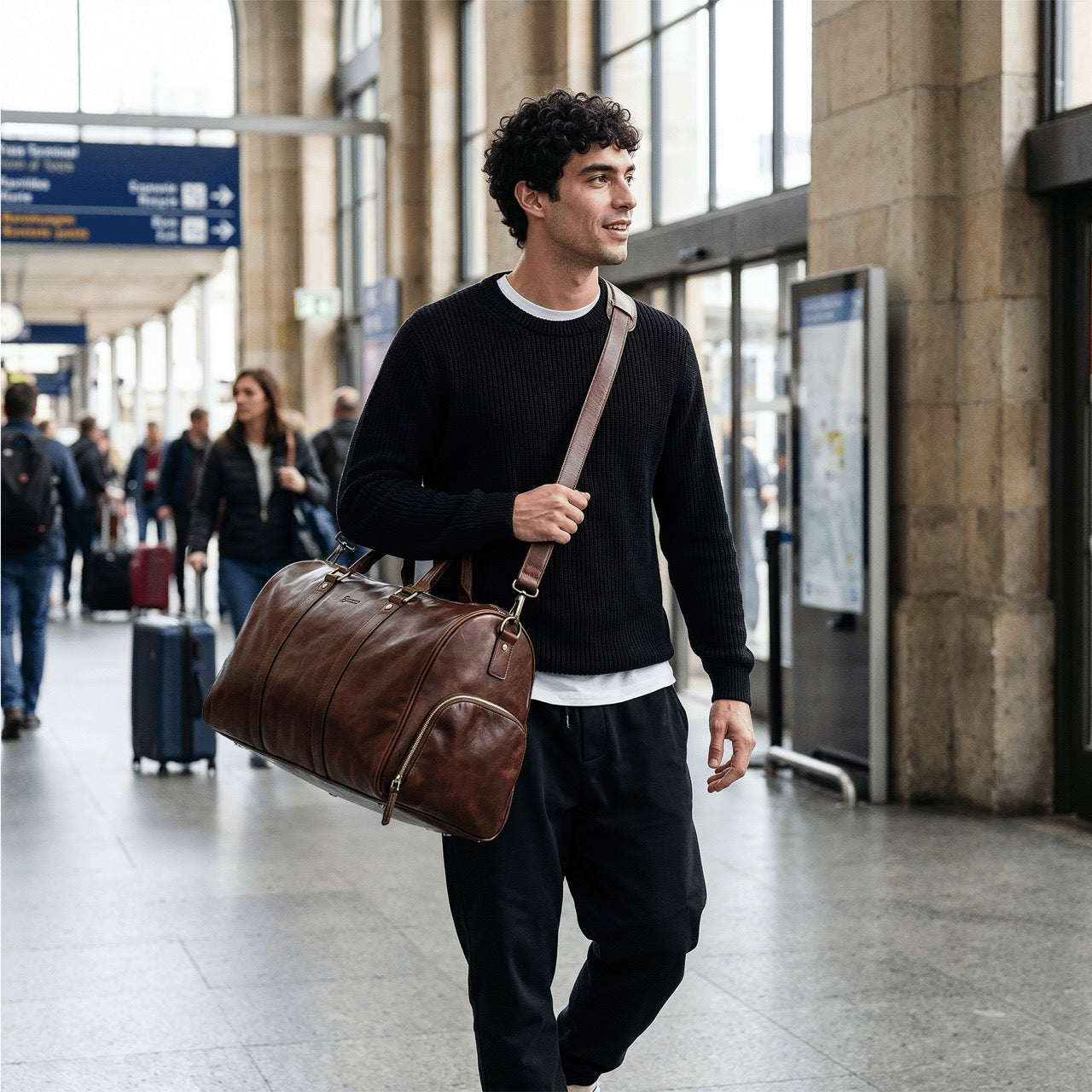 Reisetasche Leder braun inuse Bahn