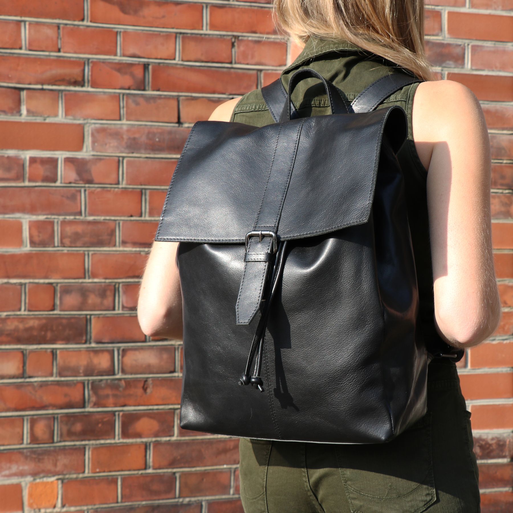 BACCINI Rucksack Leder LISA schwarz 14049