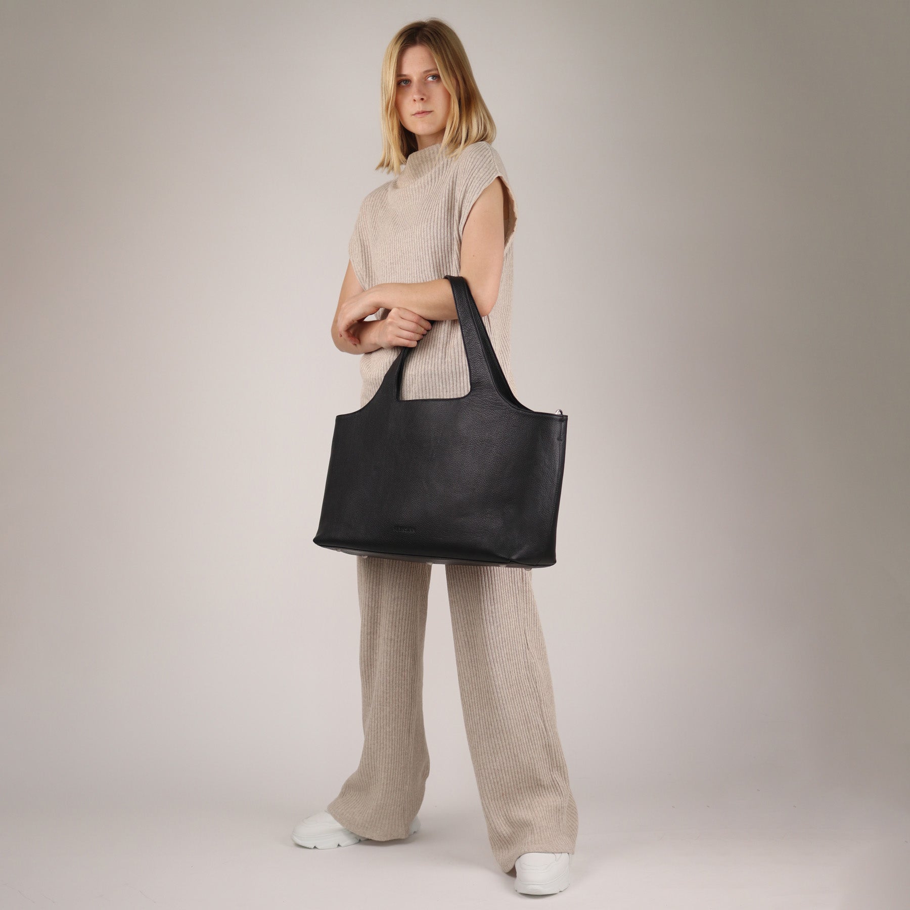 FEYNSINN BERLIN System Add On Tote Leder-16 NEA schwarz 41867