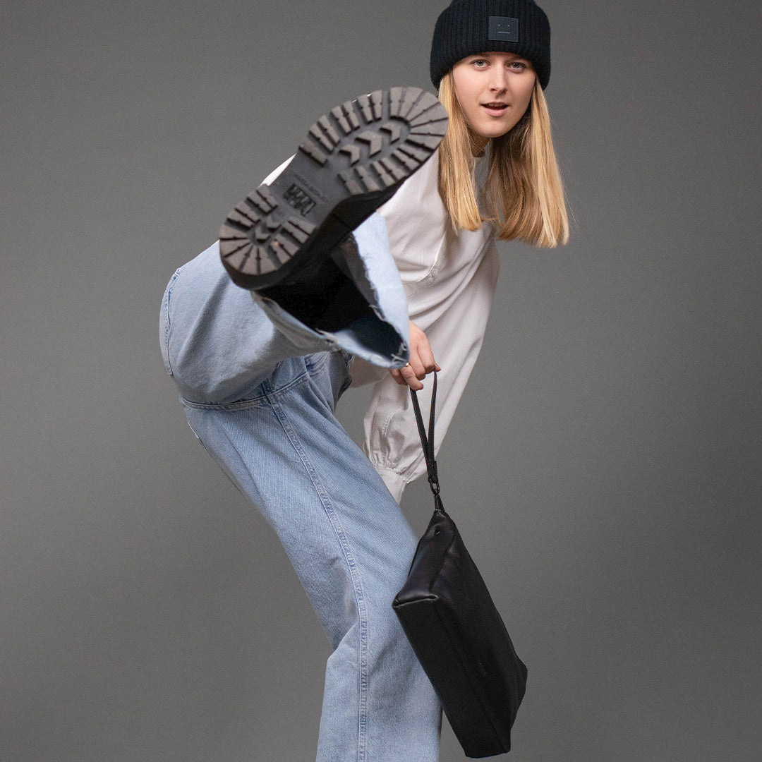 FEYNSINN BERLIN Schultertasche Leder & Clutch Leder JEMMA schwarz 36802