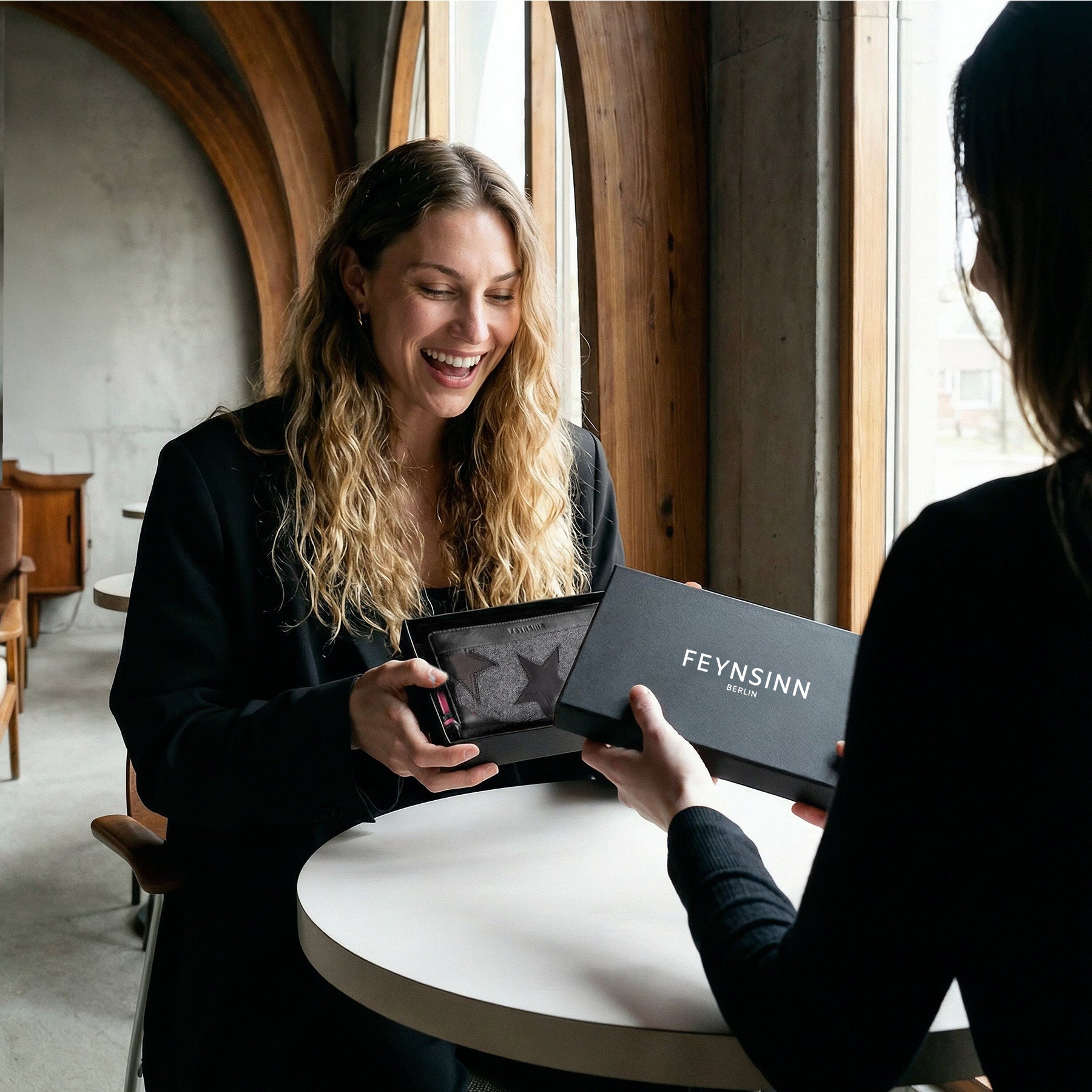 Geldbeutel-Leder-schwarz-grau-6-geschenk