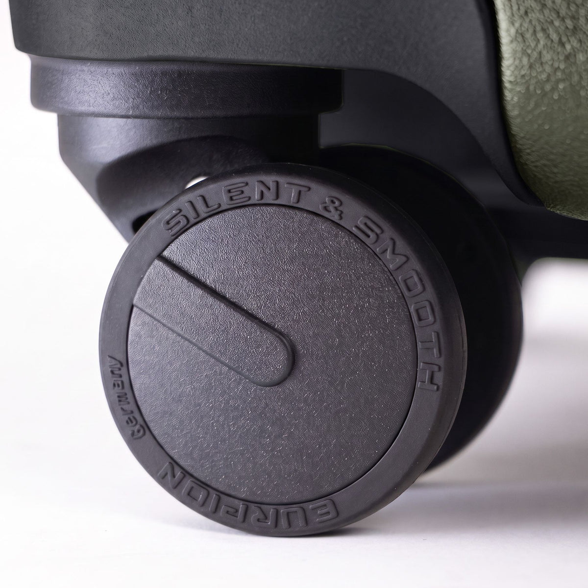 Handgepäck Ryker Smart mit Laptopfach Inuse olive Rolle