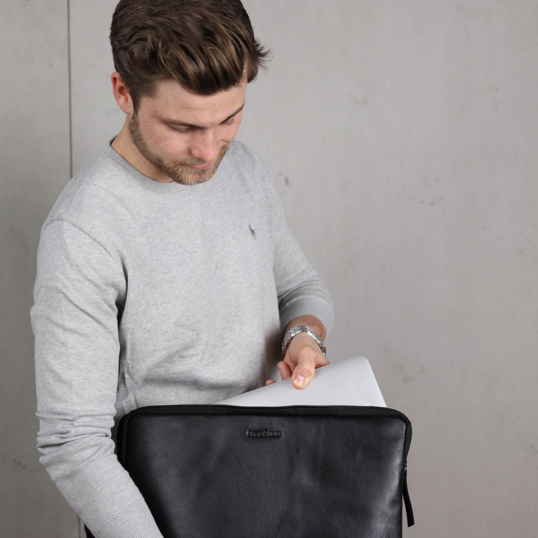 FEYNSINN BERLIN Laptoptasche Leder JASPAR 17"-schwarz 32933