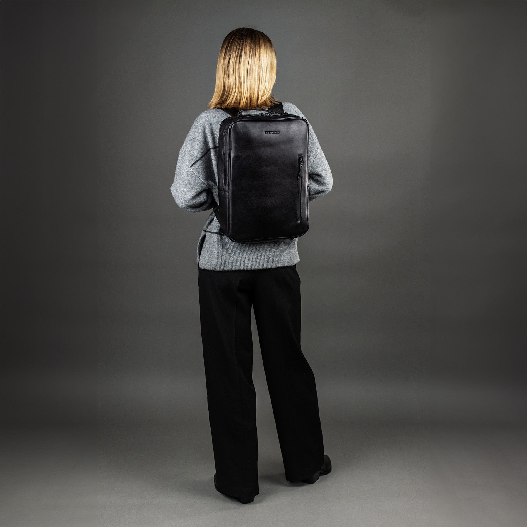 FEYNSINN Laptoprucksack Leder TJARK Large Kurierrucksack 2