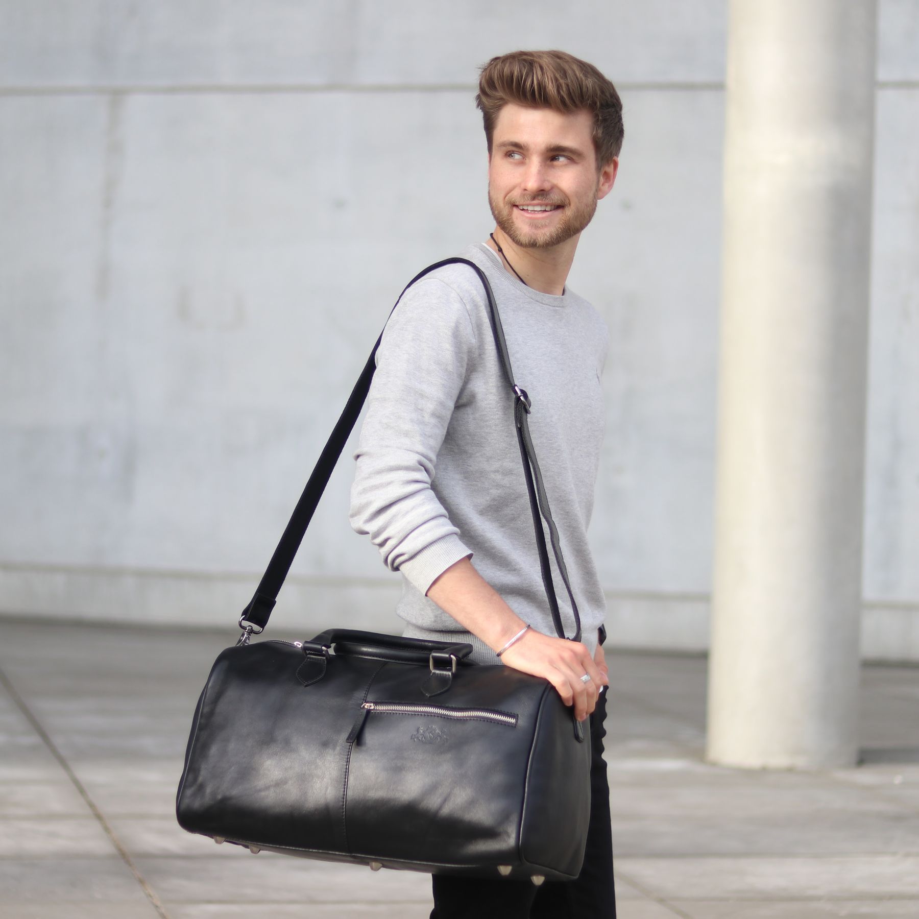 BIG size／ボディバッグ／black leather SID & VAIN Weekender Leather SEATTLE black travel bag