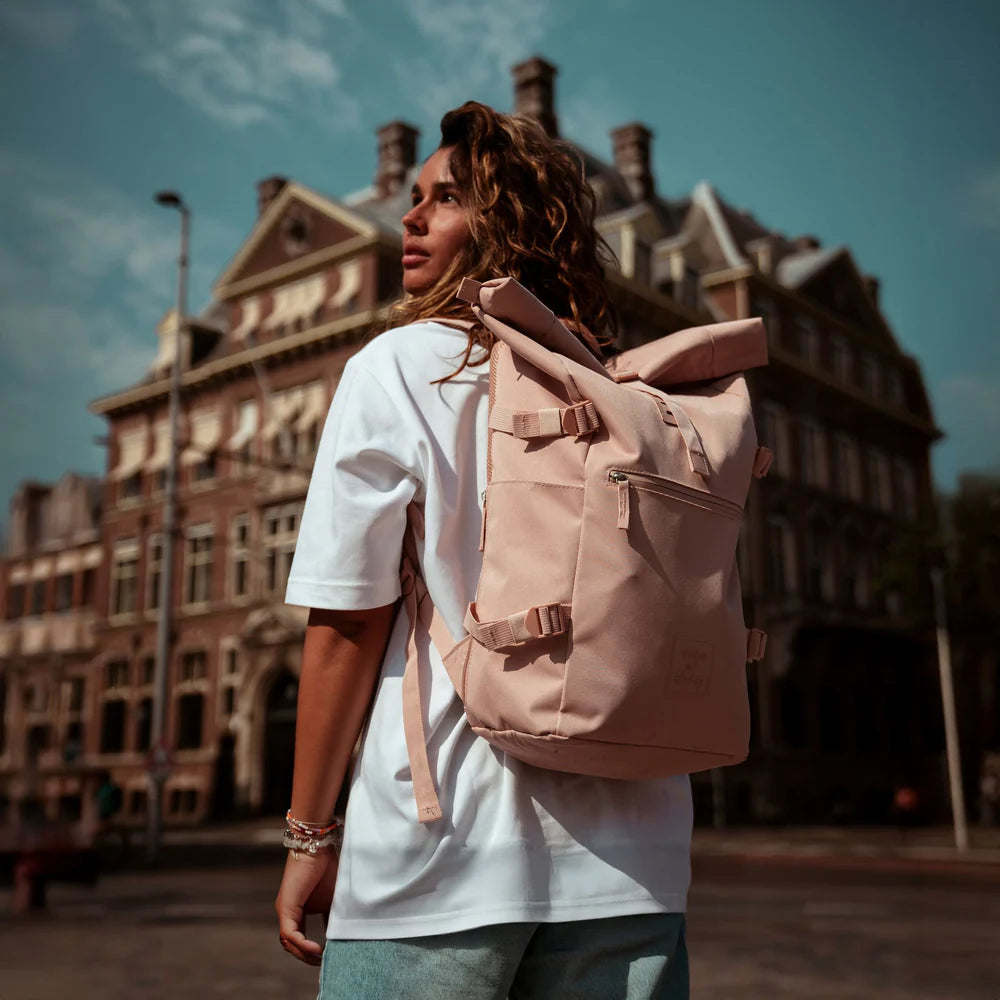 Rucksack backpack RollTop SONS OF ALOHA RPET KANE pink in use