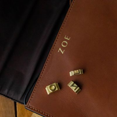 Individualisierbare Artikel Leder Tasche mit goldener Prägung ZOE