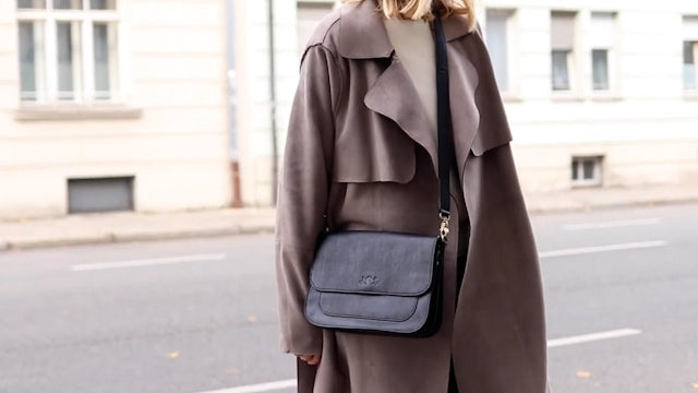 Schultertasche FRAN in schwarz 