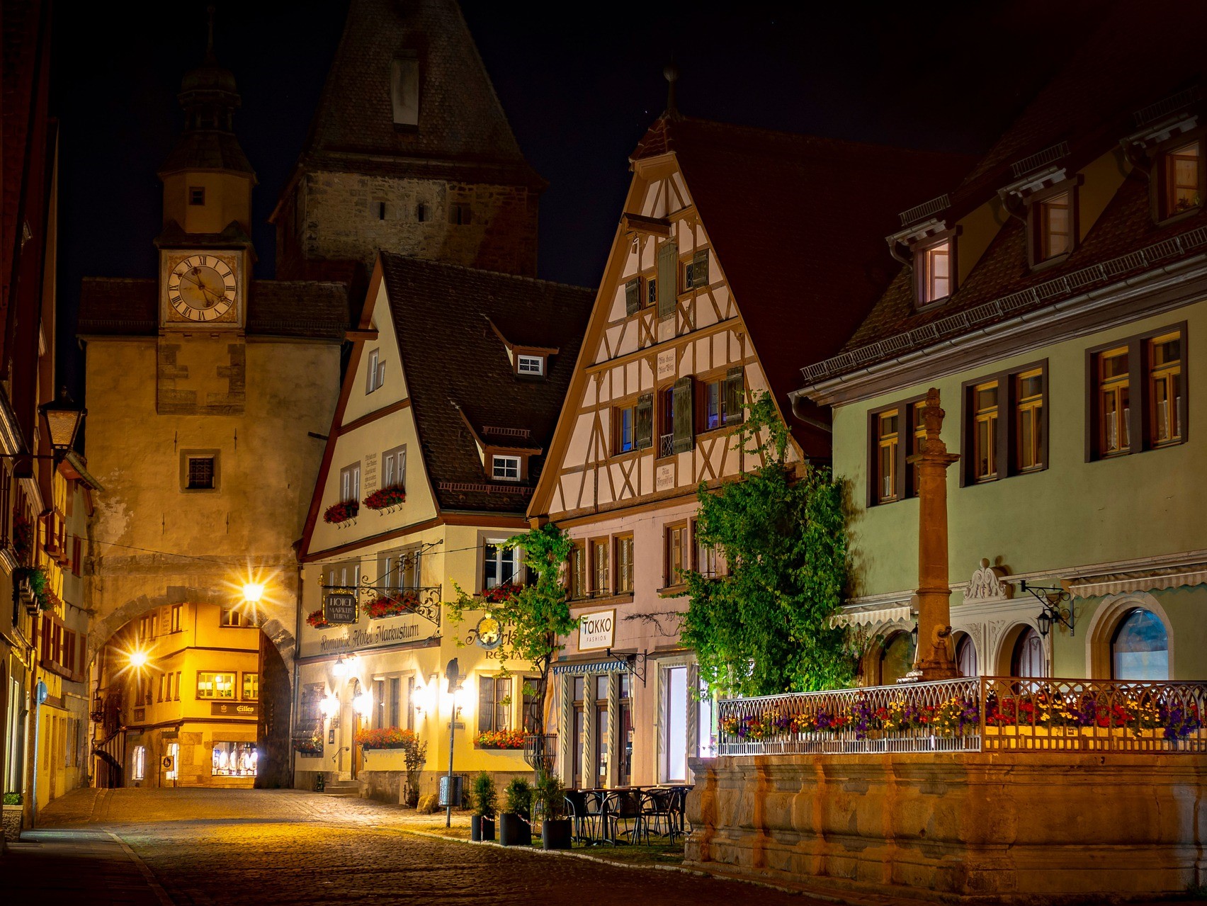 Rothenburg ob der Tauber per Nacht